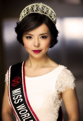 图1：于今年五月十六日，当选为“二零一五年加拿大世界小姐”的林耶凡（Anastasia Lin）小姐。