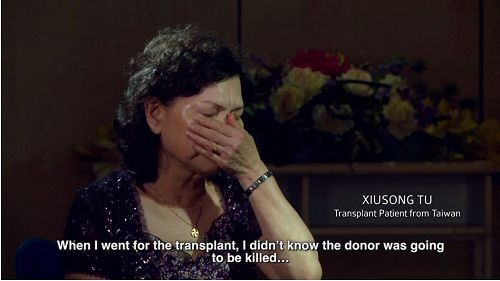 一名去中国大陆进行肾移植手术的患者当知道她的手术成功背后意味着一名法轮功学员被杀害时，她非常痛苦。