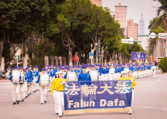 台北四·二五大游行 民众关注支持