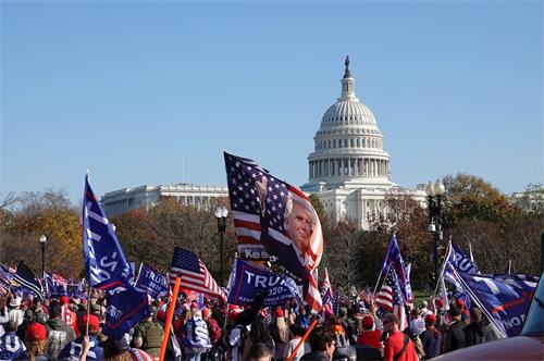 '图2～4：呼吁“停止窃选”（Stop the Steal）、“百万人支持川普”大型集会游行在华盛顿DC的主会场。'