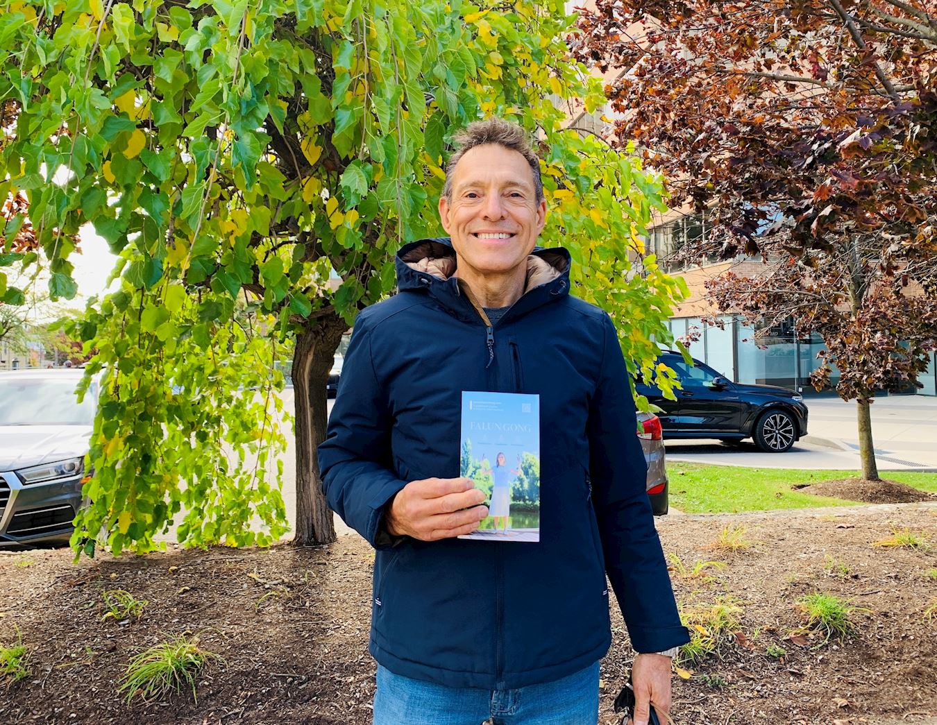 '图6:当地居民托尼(Tony)'